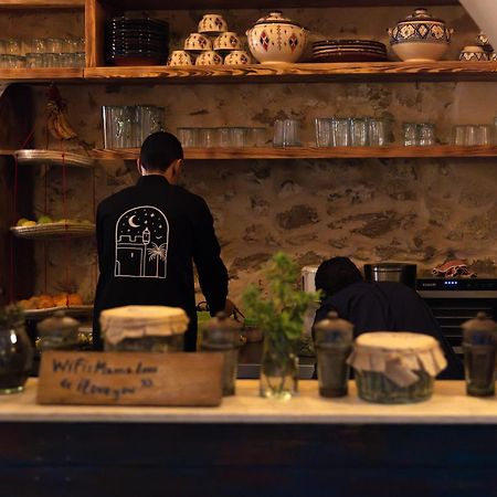 Mama Lova Hotel, Riad, Restaurant & Spa 에사우이라 외부 사진