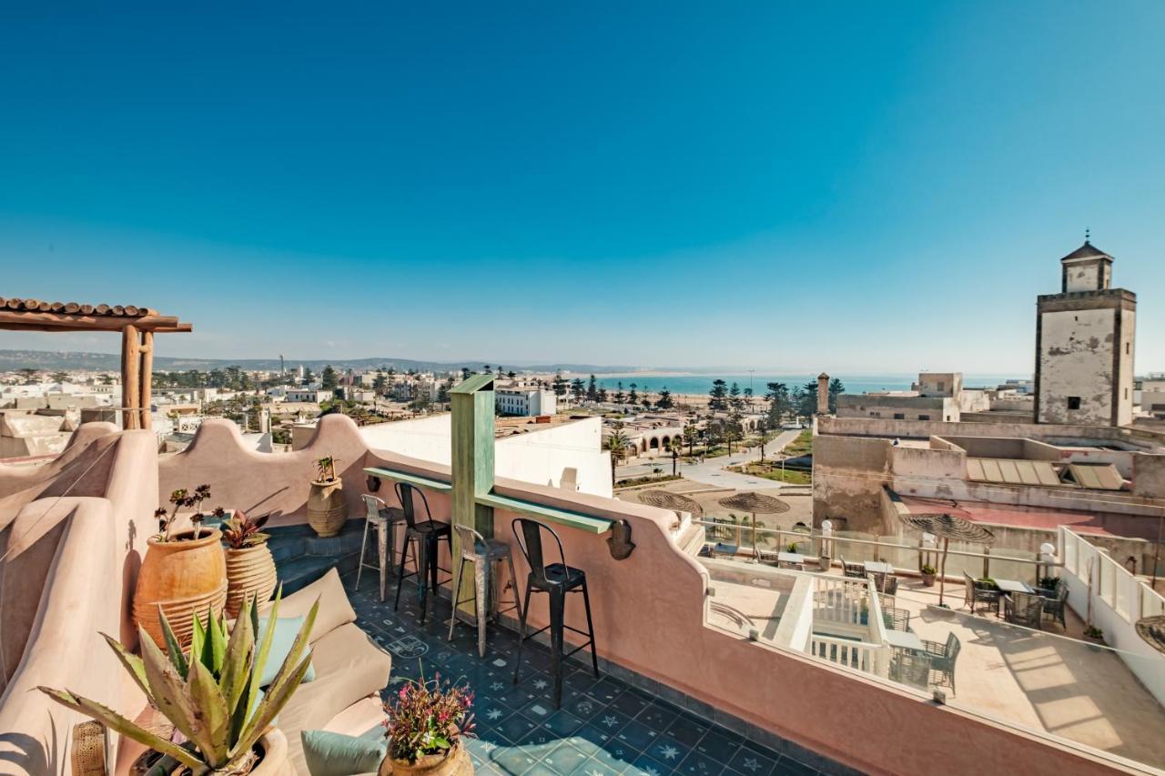 Mama Lova Hotel, Riad, Restaurant & Spa 에사우이라 외부 사진