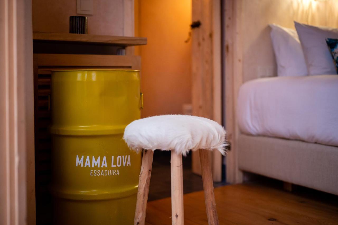 Mama Lova Hotel, Riad, Restaurant & Spa 에사우이라 외부 사진