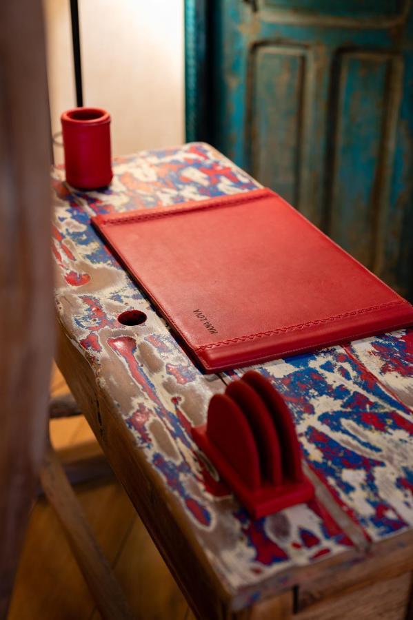 Mama Lova Hotel, Riad, Restaurant & Spa 에사우이라 외부 사진