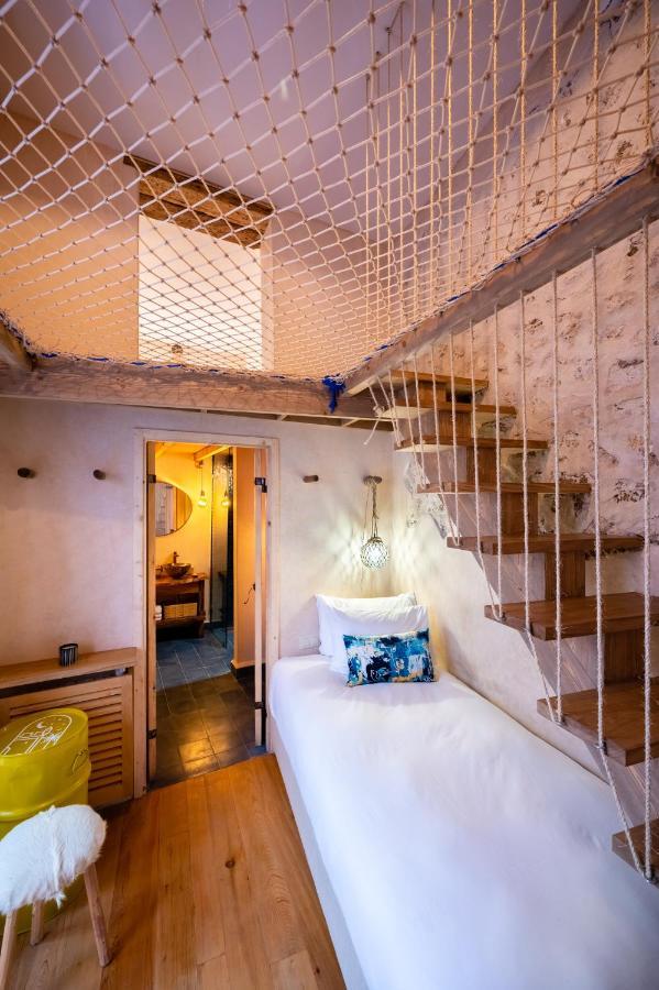 Mama Lova Hotel, Riad, Restaurant & Spa 에사우이라 외부 사진