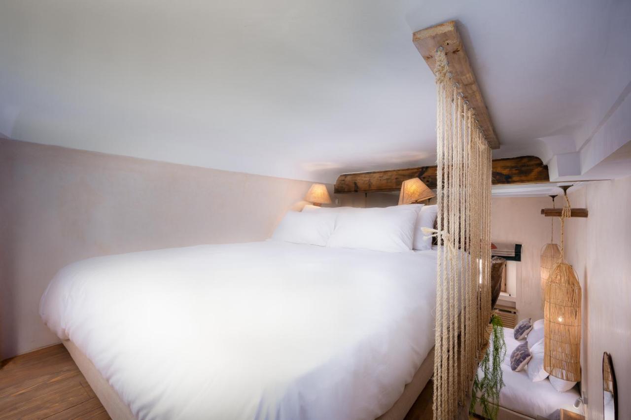 Mama Lova Hotel, Riad, Restaurant & Spa 에사우이라 외부 사진