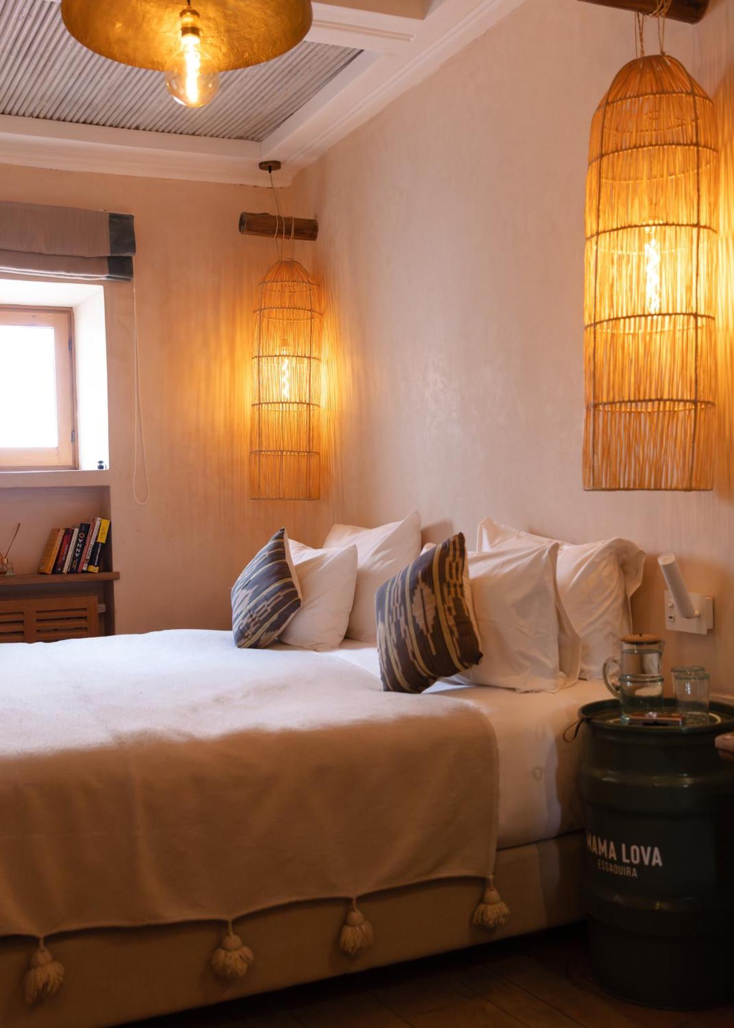 Mama Lova Hotel, Riad, Restaurant & Spa 에사우이라 외부 사진