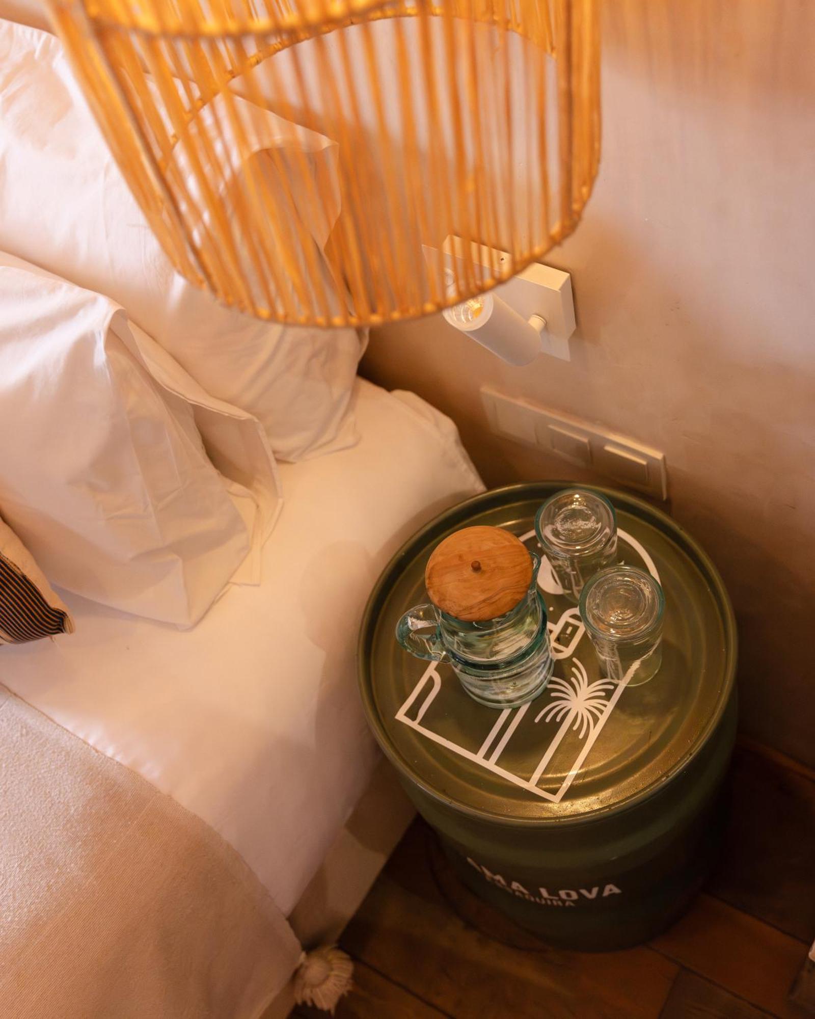 Mama Lova Hotel, Riad, Restaurant & Spa 에사우이라 외부 사진