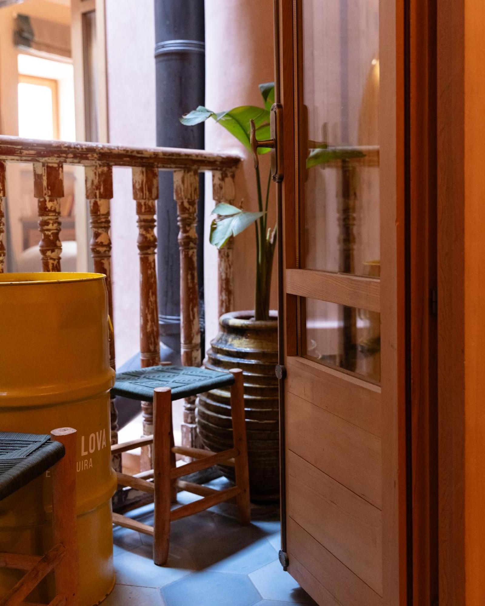 Mama Lova Hotel, Riad, Restaurant & Spa 에사우이라 외부 사진
